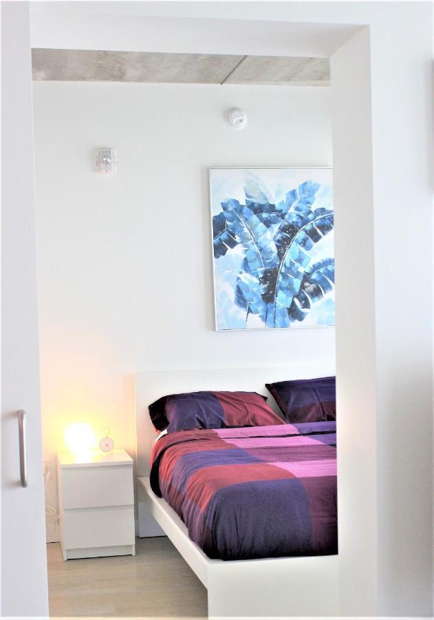 Luxury Skyline Condo In Downtown Free 24/7 Parking Winnipeg Exteriör bild